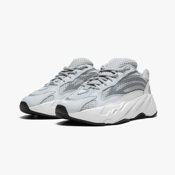 Picture of Yeezy Boost 700 v2
